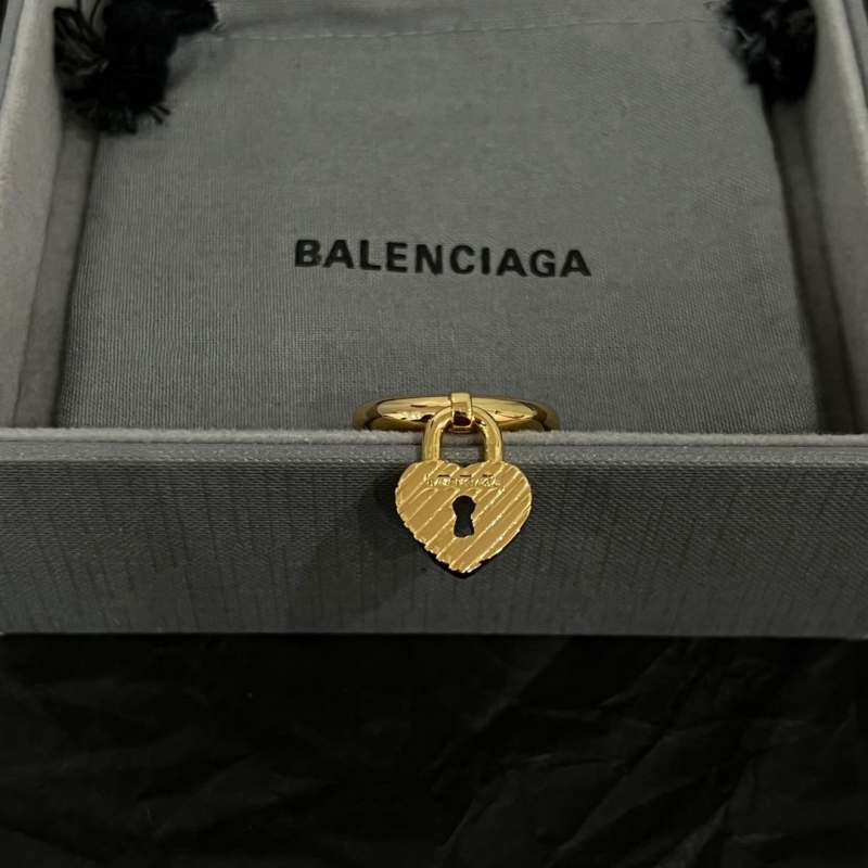 Ba1en*iaga rings